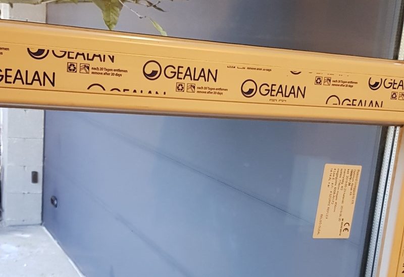 garázskapuk Natura Optima Linea olcsó szekcionált kapu ujj becsípődés benyúlás elleni védelem 40 mm vastag hőszigetelt kapulap