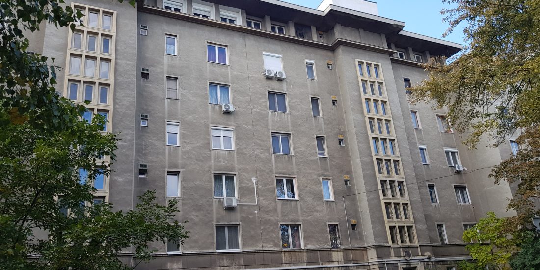 Gealan S-8000-IQ ablak ablakszárny ablaktok társasház nyílászáró lépcsőház nyíló bukó középfelnyíló olcsó erkélyajtó ajtó bejárat osztott tokosztott sorolt szerkezet