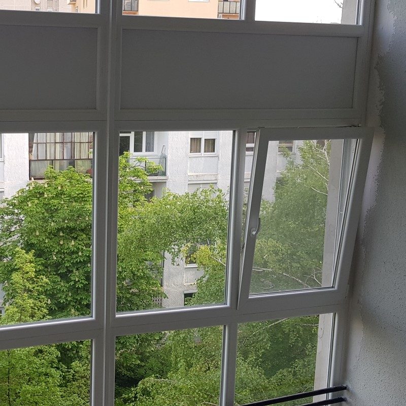 Gealan S8000IQ ablak ablakszárny ablaktok társasház nyílászáró lépcsőház nyíló bukó középfelnyíló olcsó erkélyajtó ajtó bejárat osztott tokosztott sorolt szerkezet