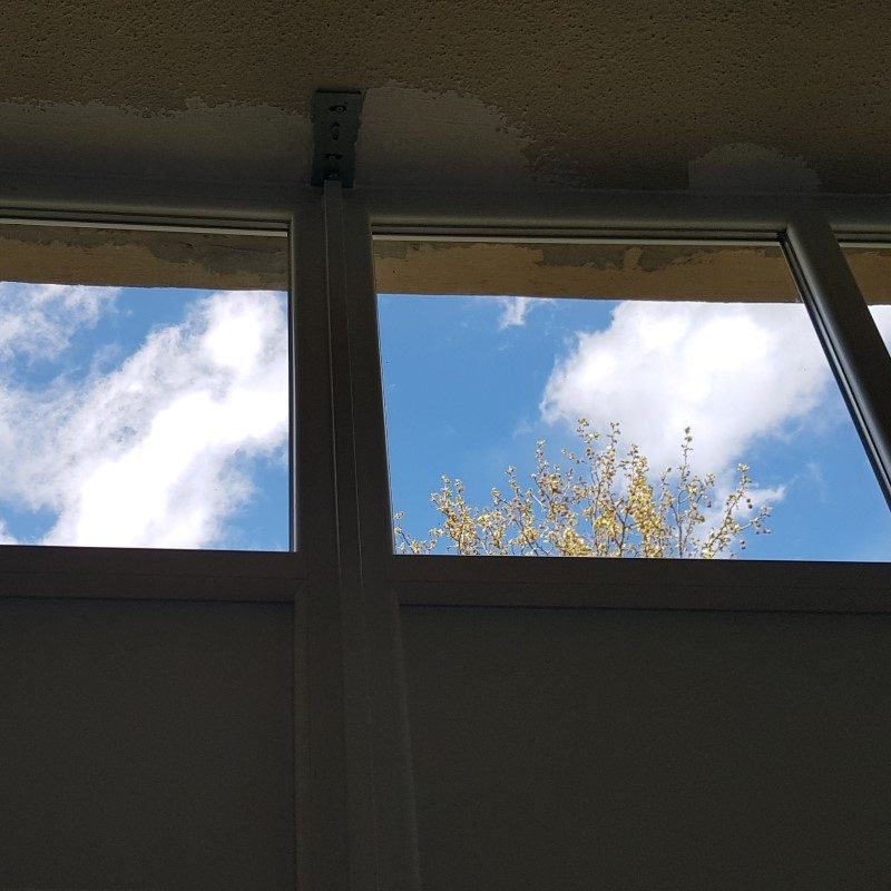 Gealan S8000IQ ablak ablakszárny ablaktok társasház nyílászáró lépcsőház nyíló bukó középfelnyíló olcsó erkélyajtó ajtó bejárat osztott tokosztott sorolt szerkezet