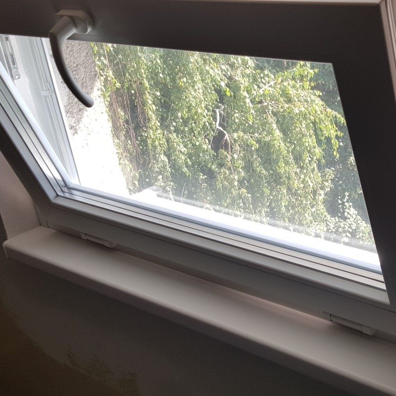 Gealan S8000IQ ablak ablakszárny ablaktok társasház nyílászáró lépcsőház nyíló bukó középfelnyíló olcsó erkélyajtó ajtó bejárat osztott tokosztott sorolt szerkezet