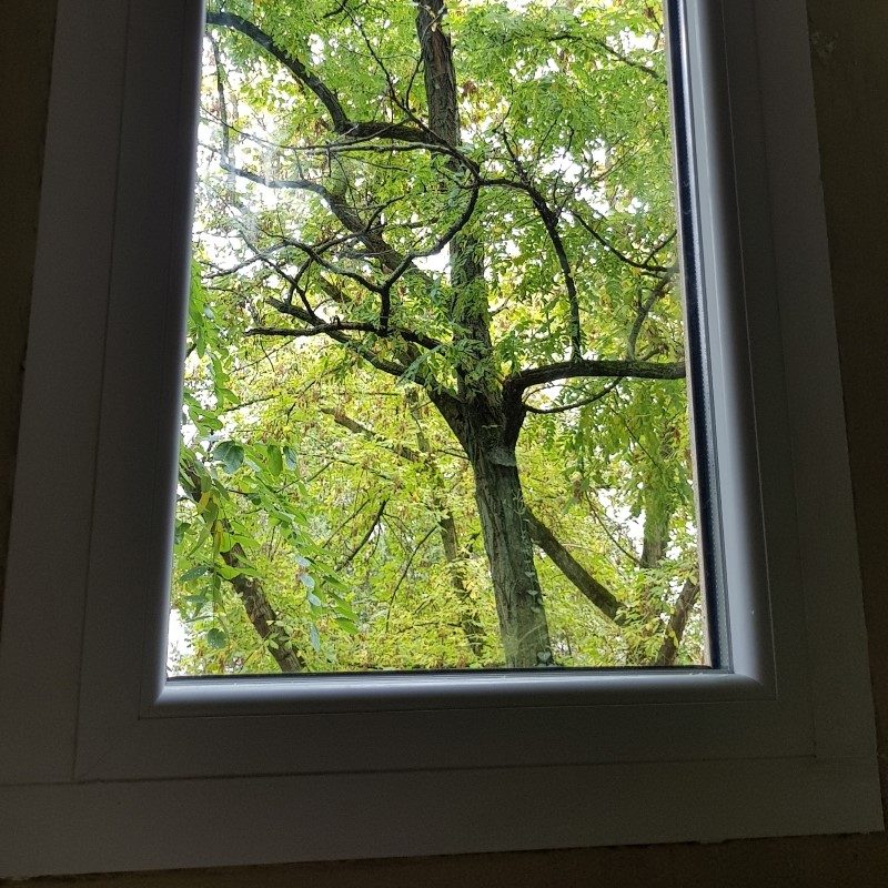 Gealan S8000IQ ablak ablakszárny ablaktok társasház nyílászáró lépcsőház nyíló bukó középfelnyíló olcsó erkélyajtó ajtó bejárat osztott tokosztott sorolt szerkezet