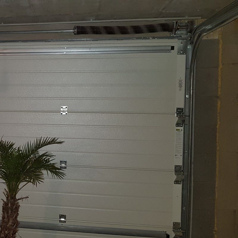 tervezés gyártás beépítés tokba-építés bontás-beépítés új-beépítés nyílászáró csere szerkezet díszpanel beszerelés ablakbeépítés tetőablakbeépítés ajtóbeépítés üvegberakás redőnyszerelés roletta reluxa felrakás zsaluzia építés rovarháló szúnyogháló könyöklő felrakása takarólécezés párkányozás tetőbeépítés cserepezés lécezés bádogozás tetőszigetelés álmennyezet kialakítás garázskapu beépítés kapuszárnyak automatizálása